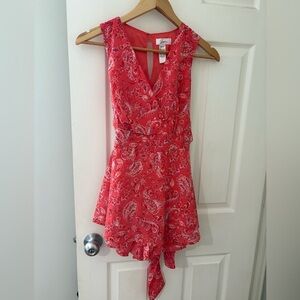 Japna NWT paisley print shorts romper tie waist size xs